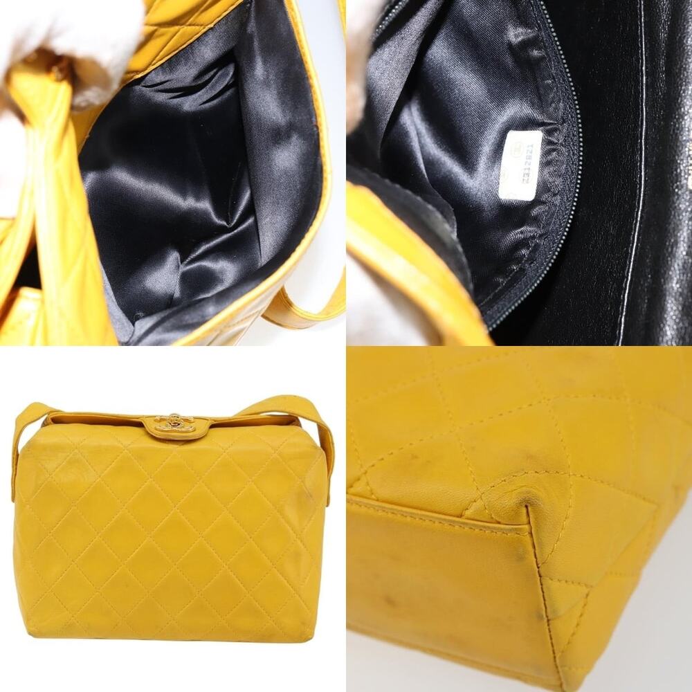 Chanel Matelasse Shoulder Bag - Picture 5 of 7